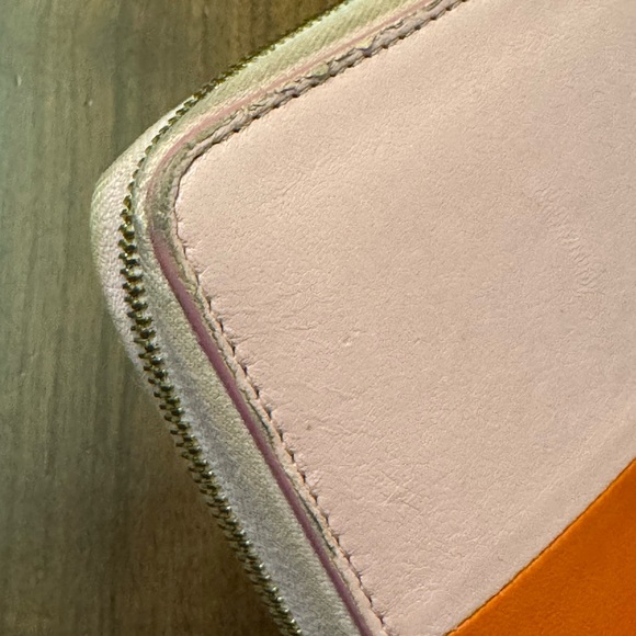 Celine two toned zip around wallet - Picture 3 of 11